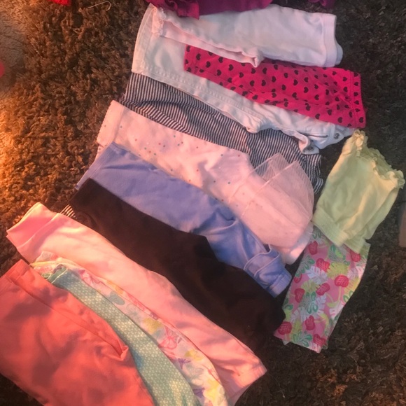 31 piece 6-12 month clothing lot - Picture 2 of 5